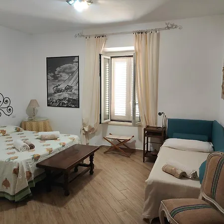 Le 25 Tartarughe לינה וארוחת בוקר
